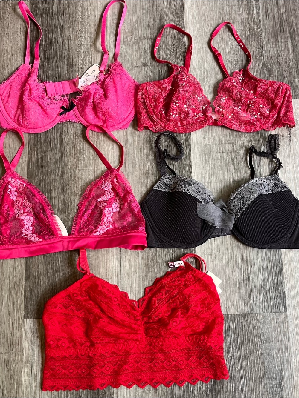 NWT Lot Of 5 Victorias Secret Bras 34B